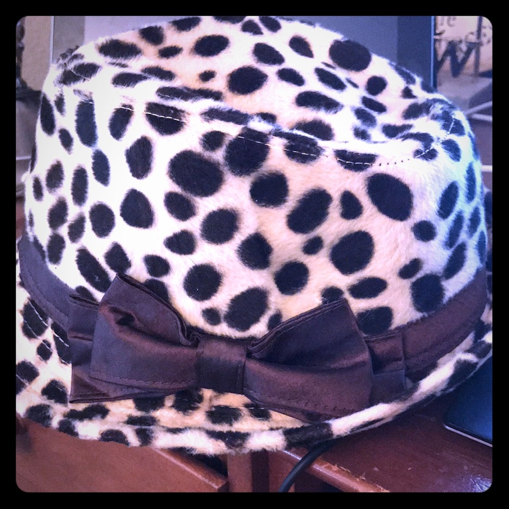 Leopard 🐆 Feel Wide Rimmed Hat with Brown Ribbon